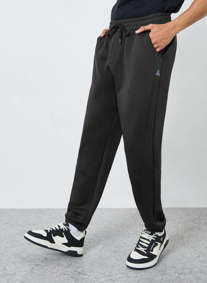 ستايلي جوغر سكوبا بمقاس كبير مع رقع وألواح